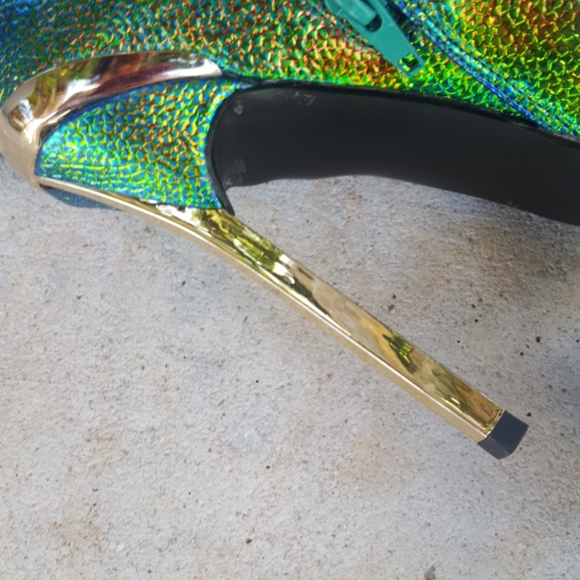 Privileged irredescent ankle boots - Picture 8 of 8